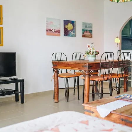 Sunny Cozy Flat - Terrace & Ocean View Lägenhet Armação de Pêra