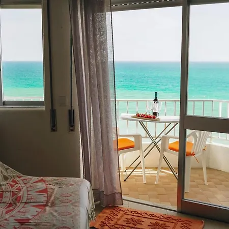 Sunny Cozy Flat - Terrace & Ocean View Armação de Pêra